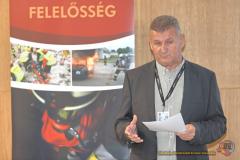 1_rajmund_87i8815_w2.m