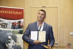 rajmund_c9a9412_w2.m